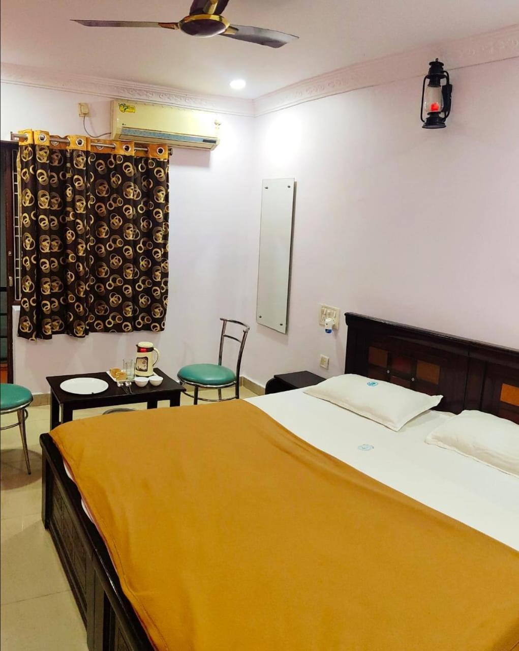 Sv Guest Rooms Visakhapatnam Exterior foto